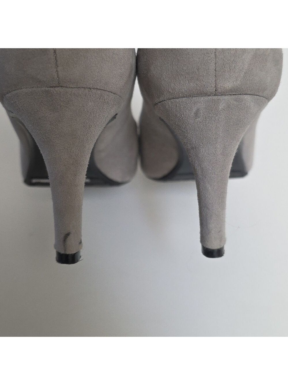 ESCADA | Gray Suede Heels Silver Embellishments Sz 40 - Picture 6 of 8